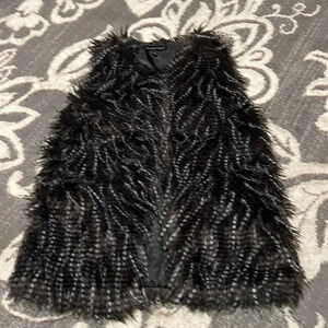 Derek heart vest. Like new.